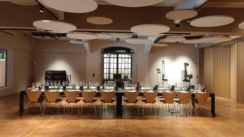 55546aea-9fb6-43fb-b9b8-1f017a1c1b5d