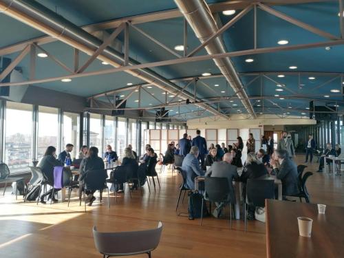 62bb9b4a-f181-4f80-b976-ce180b025570