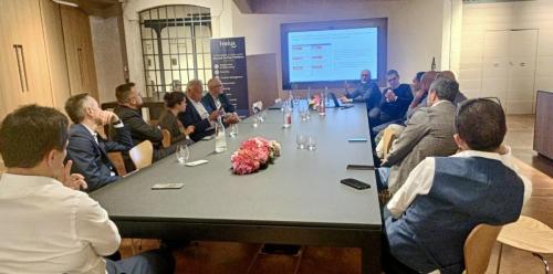 d6f2597a-5c03-4a3a-8ca3-c6550bf26145-2